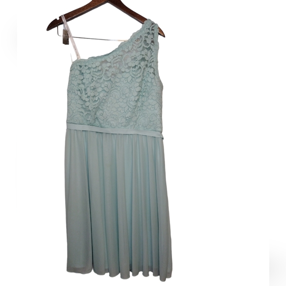 NWT David's Bridal One Shoulder Bridesmaid Dress In Mint Green - Size 12 - Picture 1 of 4